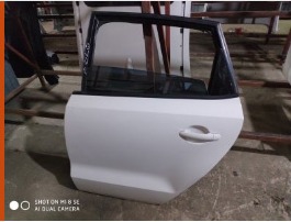 Volkswagen Polo 2015 sol arka kapı beyaz